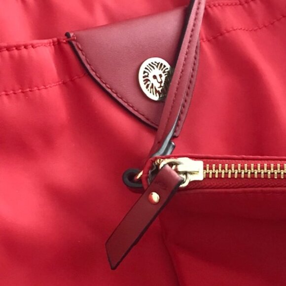 ANNE KLEIN ALLY Y2K LARGE RED NYLON TOTE BAG WEEKENDER WITH WRISTLET MAKEUP BAG - Picture 10 of 16